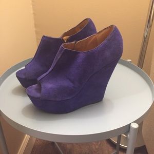 Steve Madden Cobolt Blue Suede Wedges